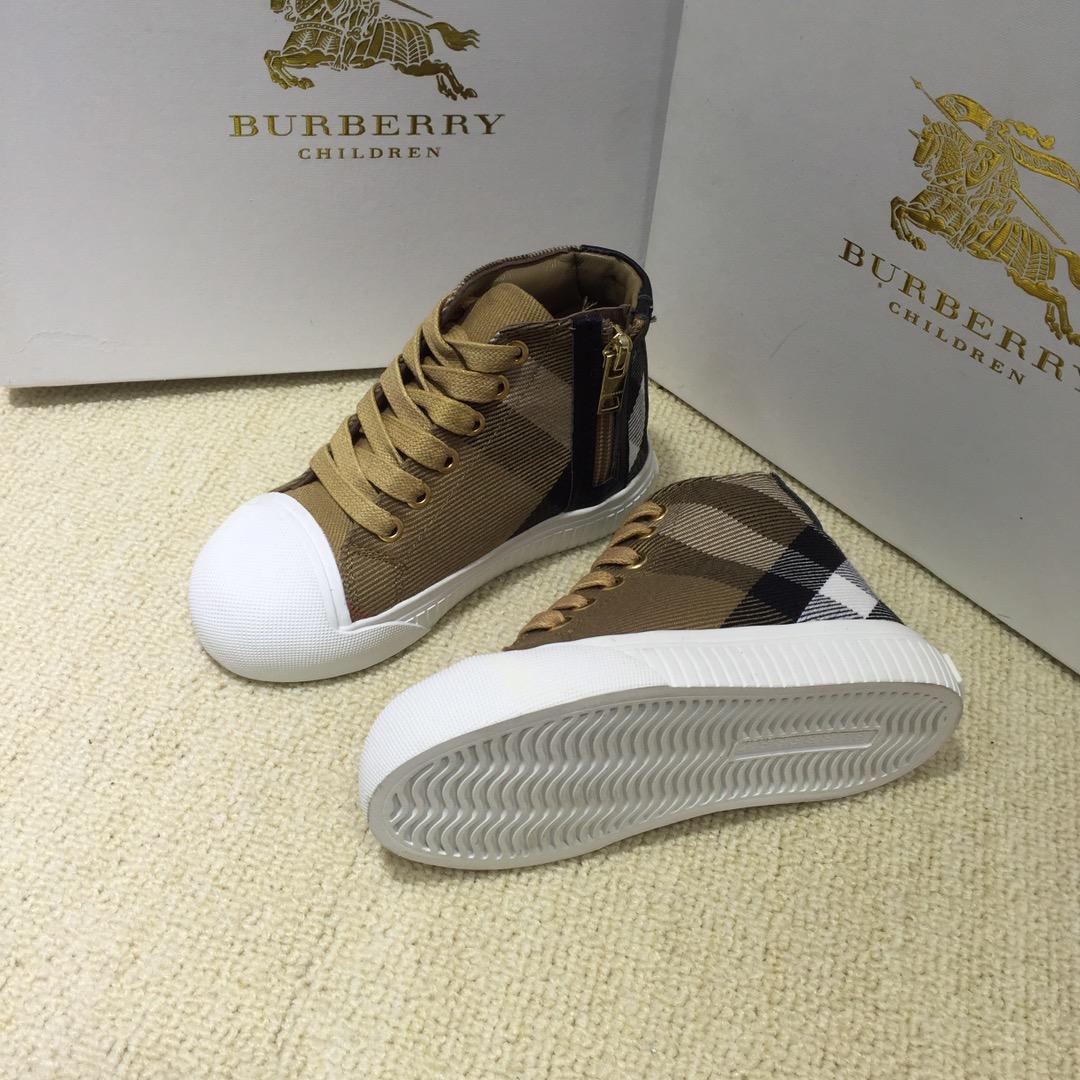 Burberry Vintage Check and High-top Sneakers BS01025