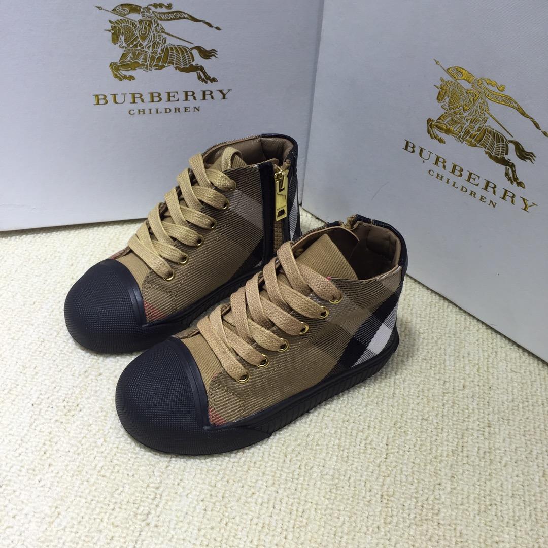 Burberry Vintage Check and High-top Sneakers BS01024