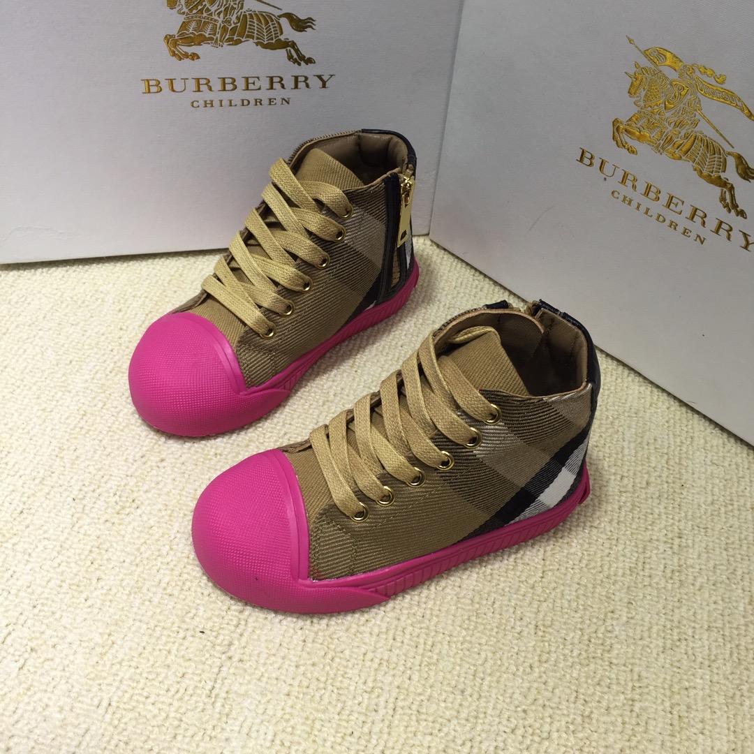 Burberry Vintage Check and High-top Sneakers BS01022