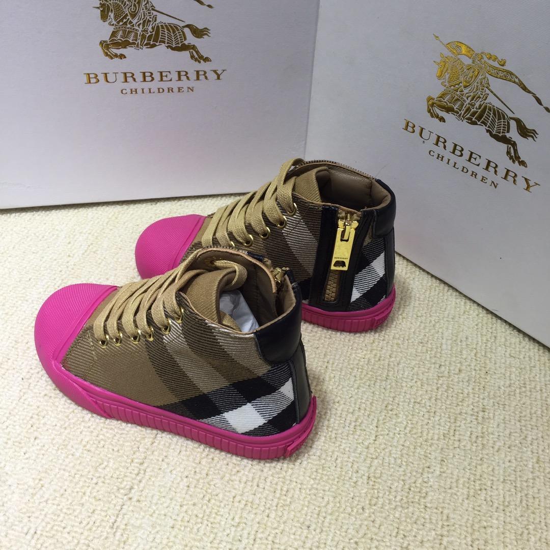 Burberry Vintage Check and High-top Sneakers BS01022