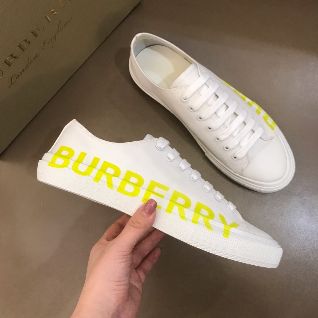 Burberry Low-top High Quality Sneakers White and Yellow print MS021132