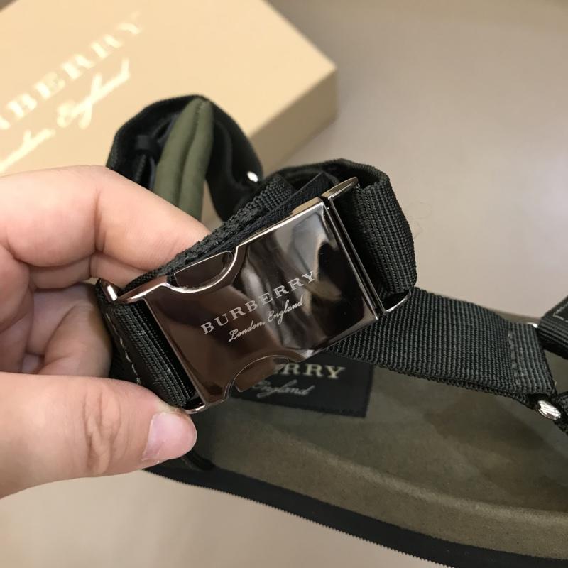 Burberry Green Sandals With Black Canvas MS02583