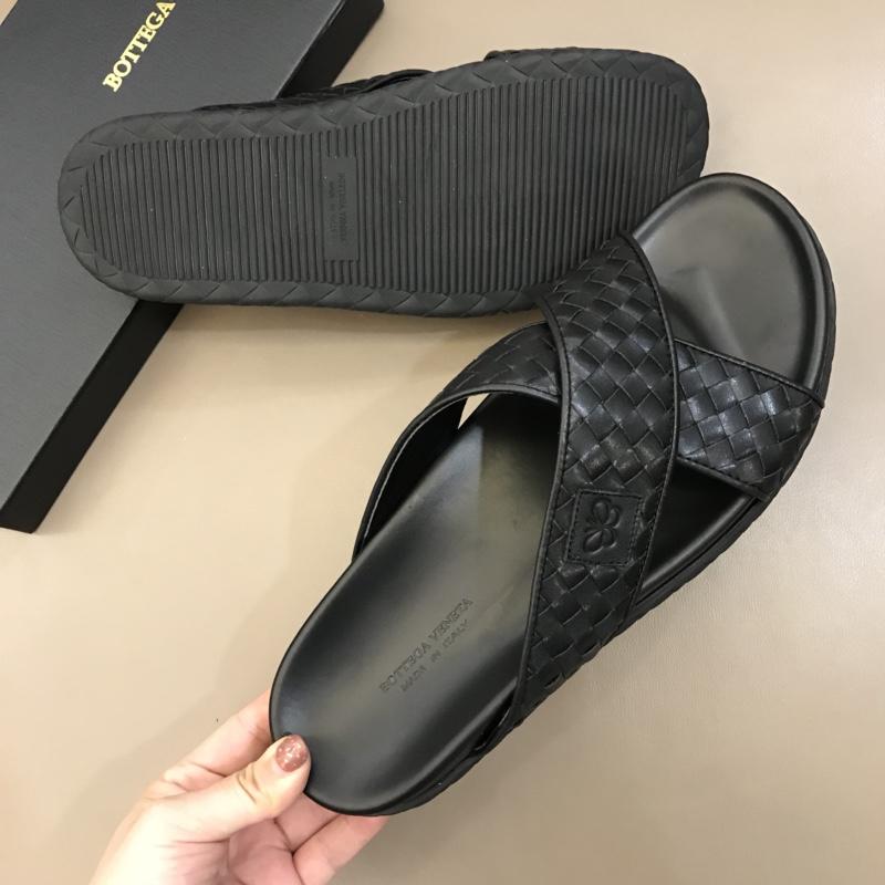 Bottega Veneta black Crisscross slides in woven leather MS02579