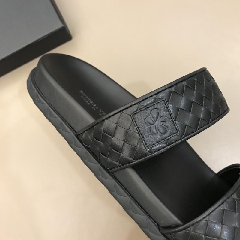 Bottega Veneta black Crisscross slides in woven leather MS02578