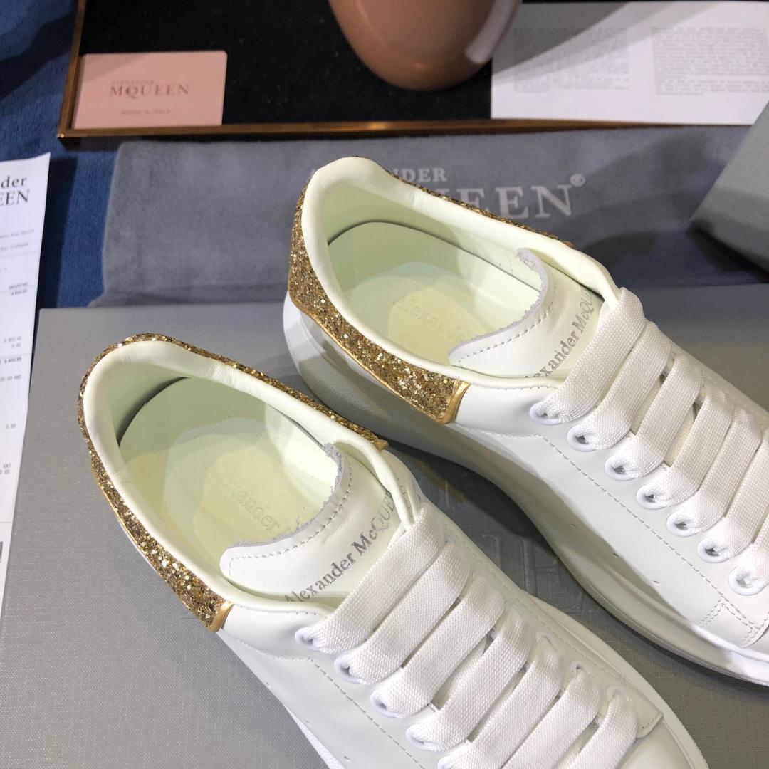 Alexander McQueen Fahion Sneakers White with golden heel MS100002