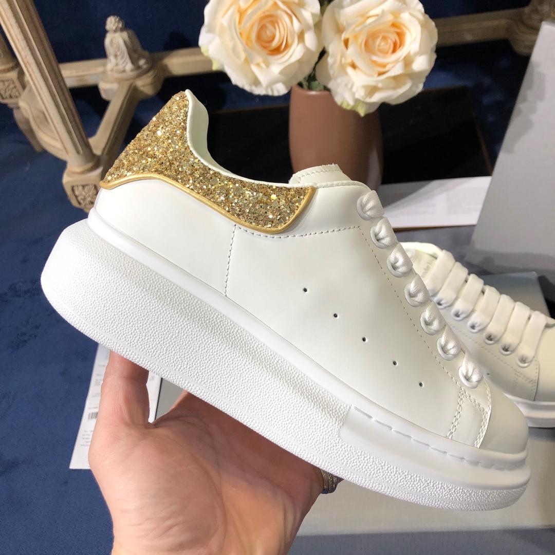 Alexander McQueen Fahion Sneakers White with golden heel MS100002