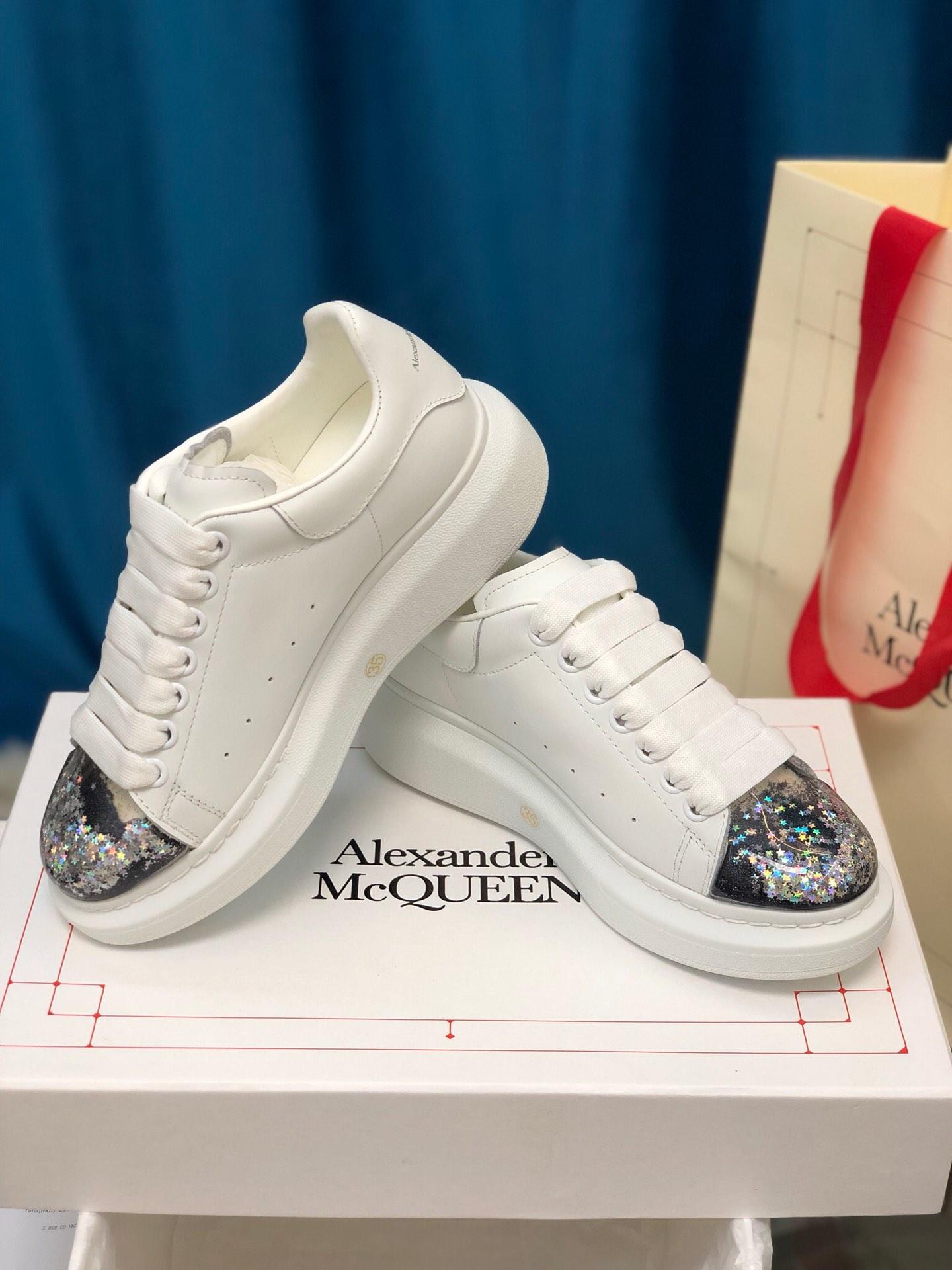 Alexander McQueen Fahion Sneakers White and colorful sequin toe MS100032