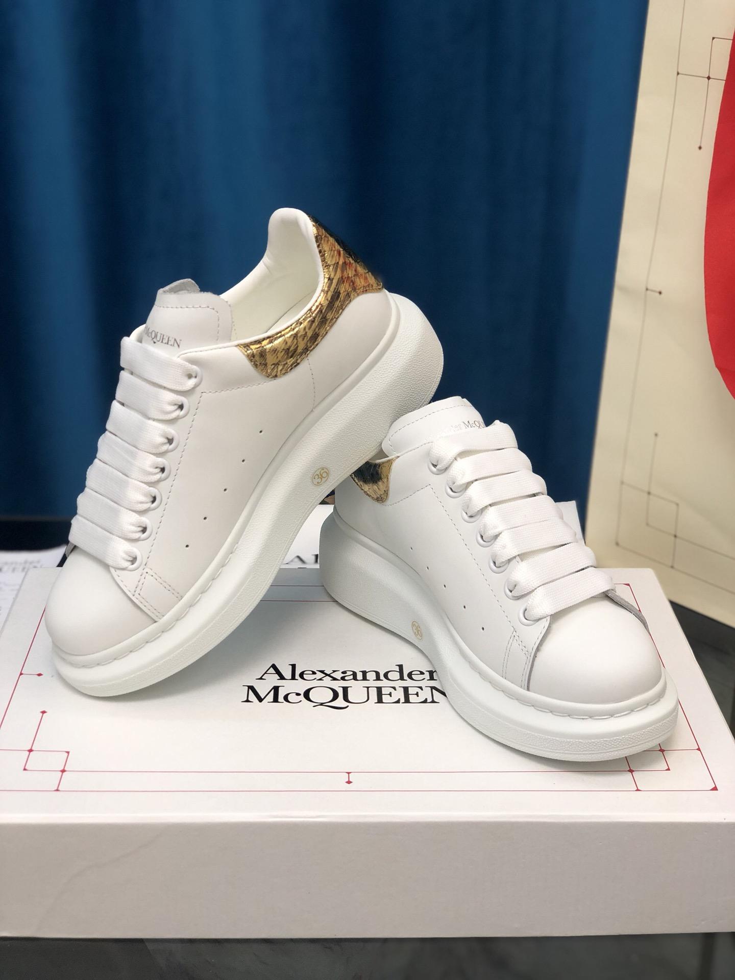 Alexander McQueen Fahion Sneaker White with golden snake heel MS100014