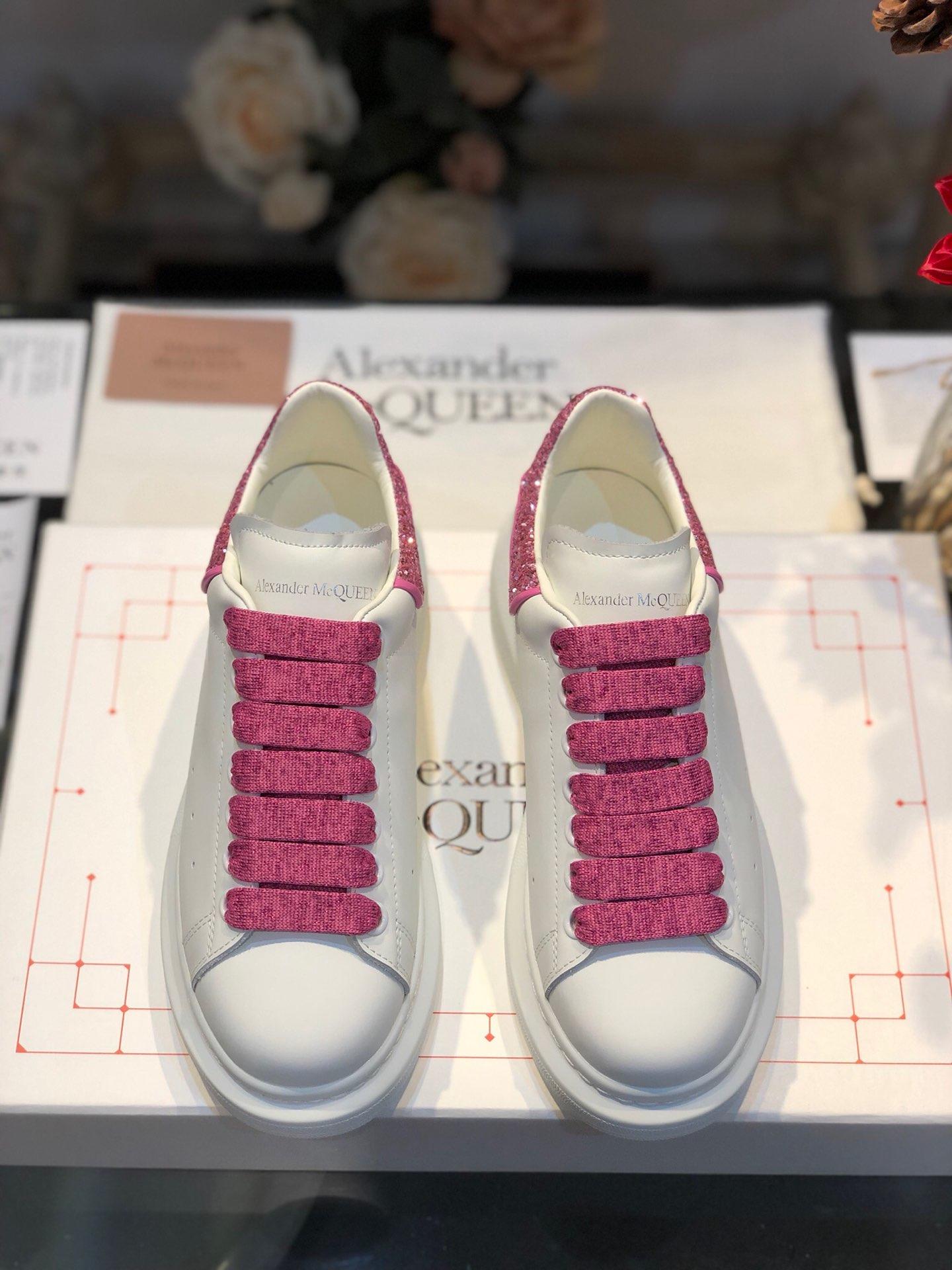 Alexander McQueen Fahion Sneaker White and pink glitter heel MS100045