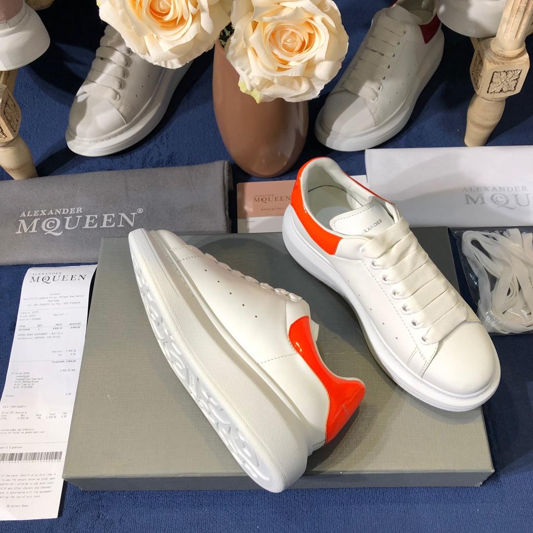 Alexander McQueen Fahion Sneaker White and orange heel MS100100