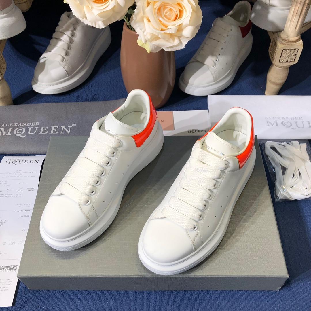 Alexander McQueen Fahion Sneaker White and orange heel MS100100