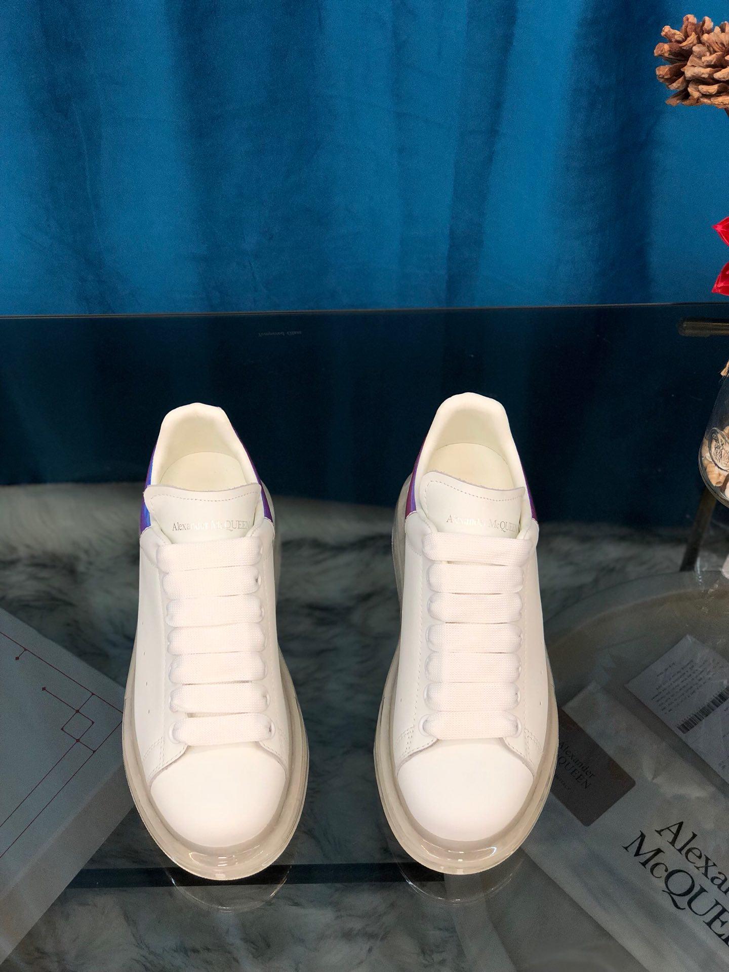 Alexander McQueen Fahion Sneaker White and Iridescent heel with transparent sole MS100030