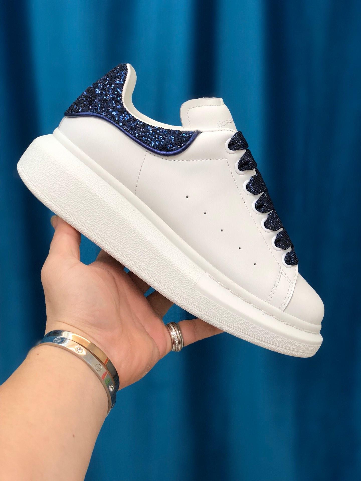 Alexander McQueen Fahion Sneaker White and blue glitter heel MS100043