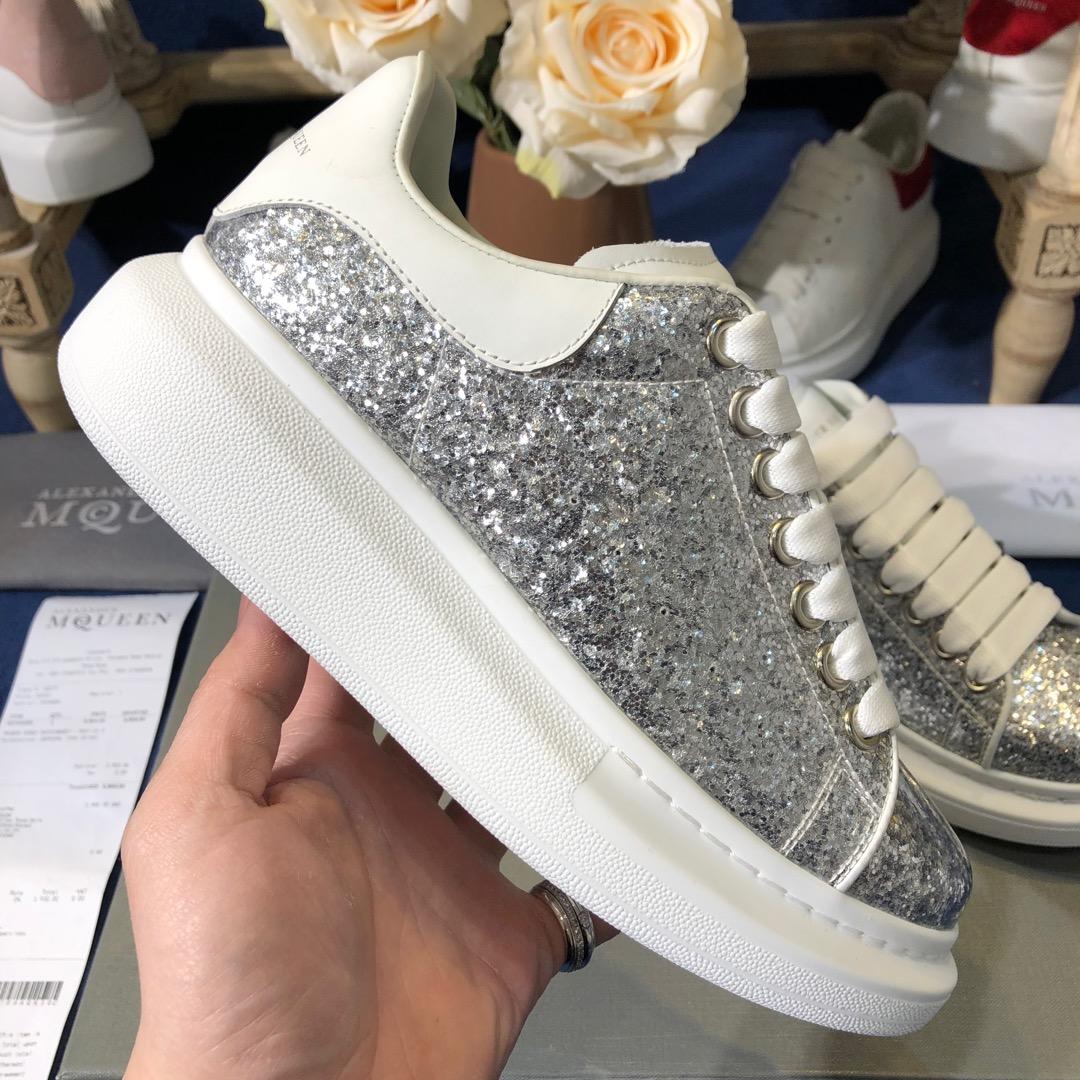 Alexander McQueen Fahion Sneaker Silver sequins and white heel MS100111