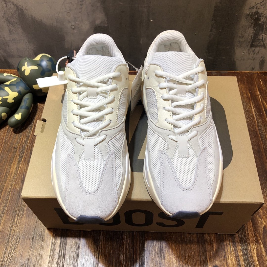 Adidas Yeezy Kanye West Boost 700 V2 Geode Sneaker JP02449