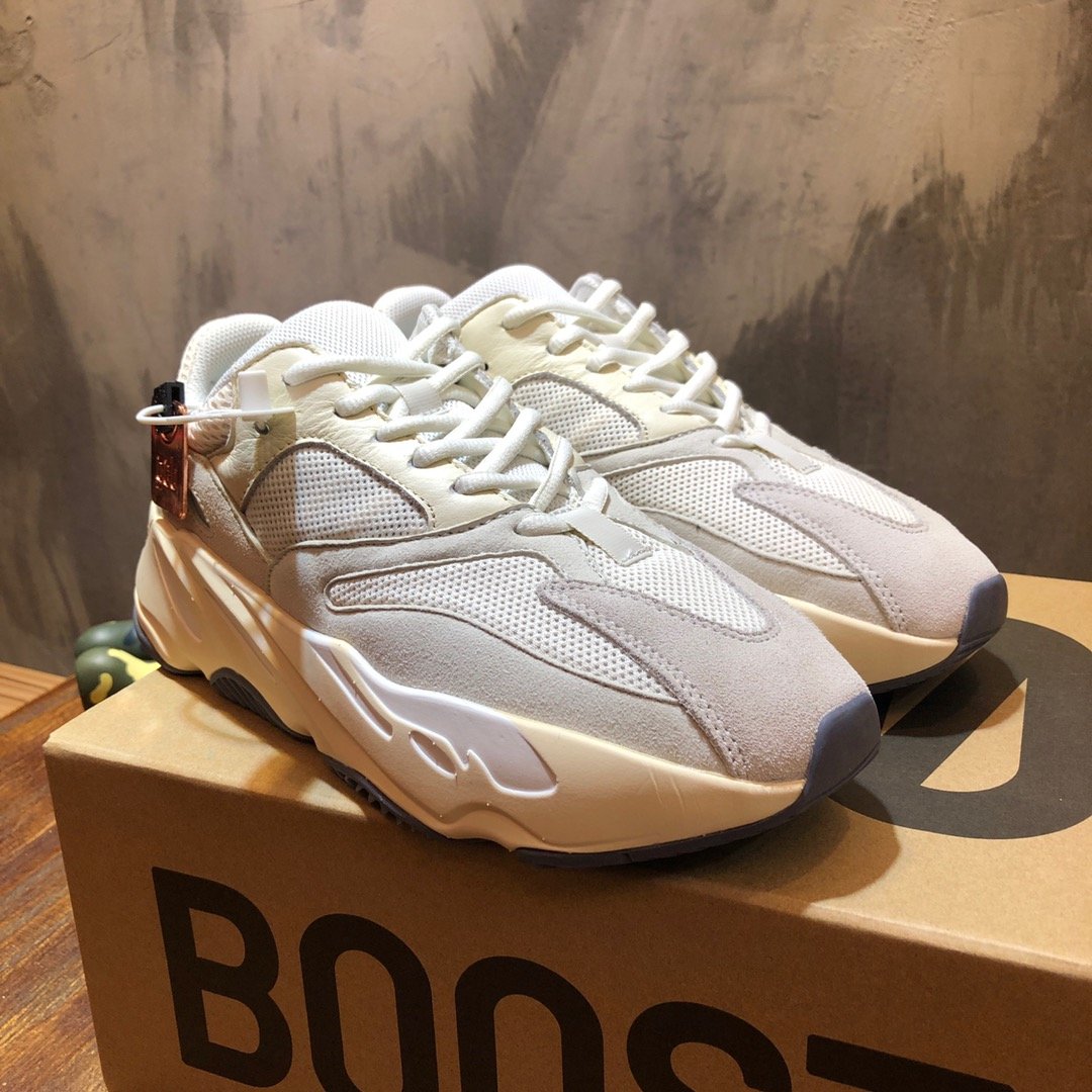 Adidas Yeezy Kanye West Boost 700 V2 Geode Sneaker JP02449