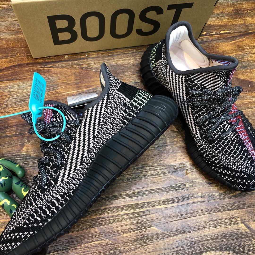 Adidas Yeezy Kanye West Boost 350 V2 Yecheil Sneaker JP02451