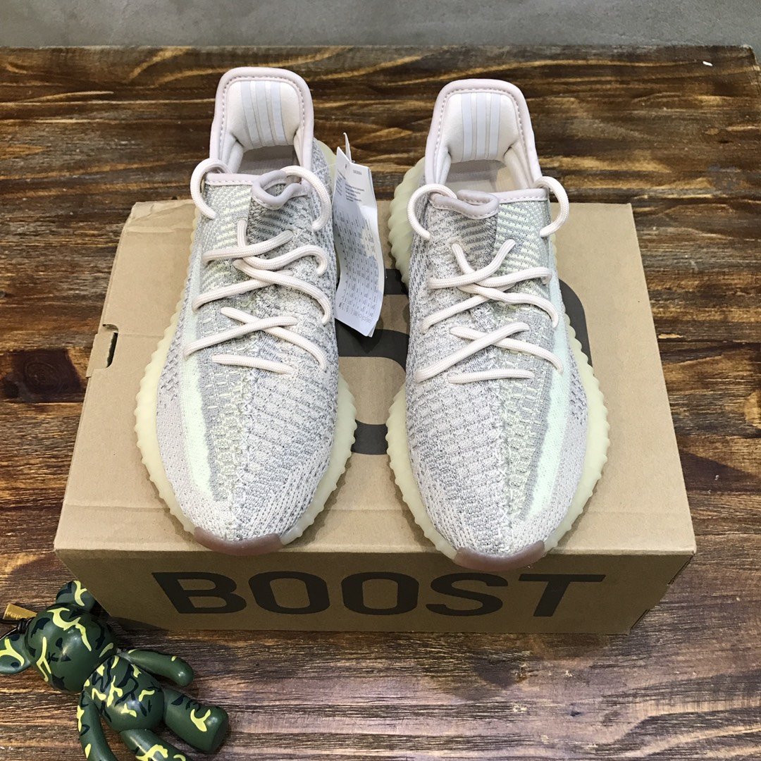 Adidas Yeezy Kanye West Boost 350 V2 Sneaker JP02454