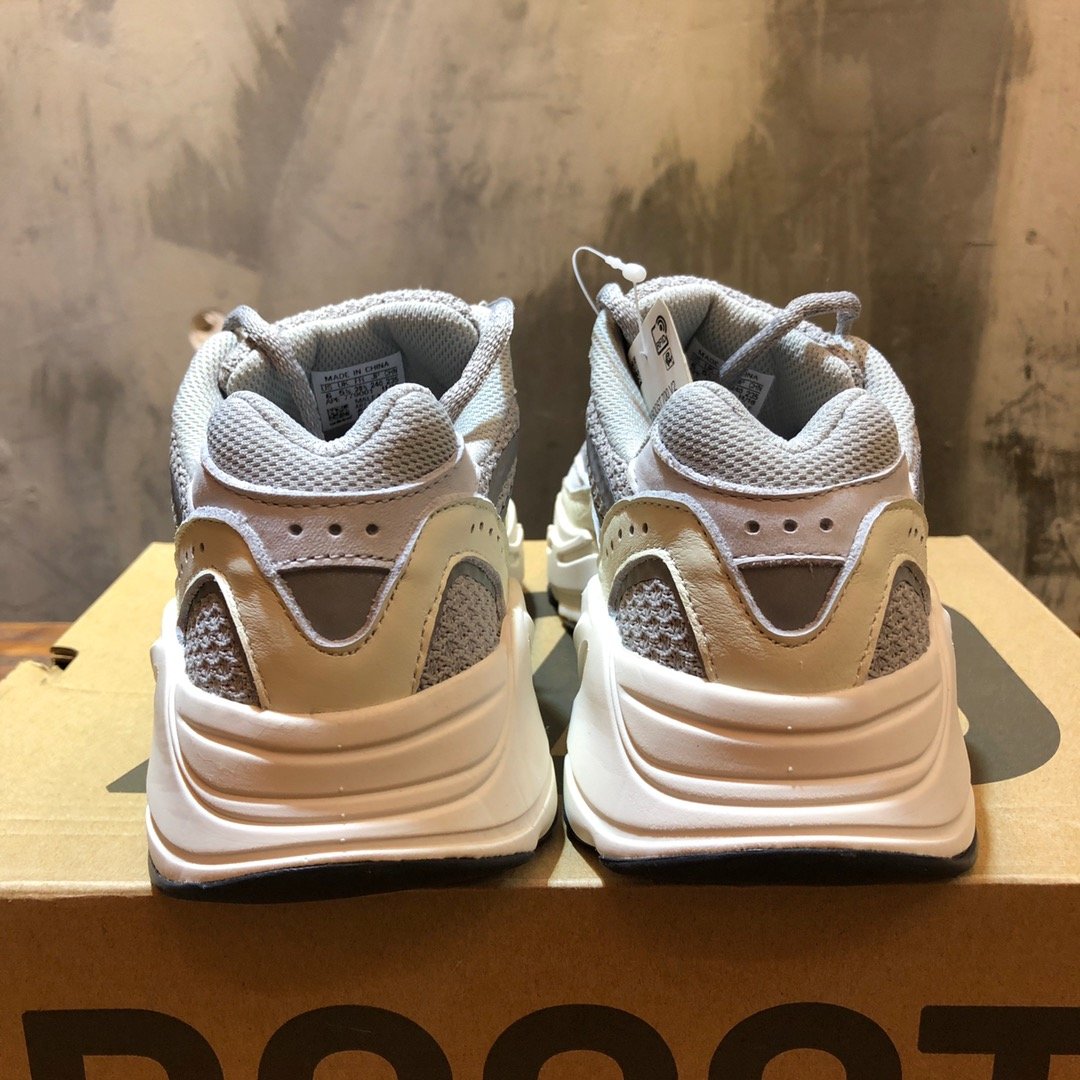 Adidas Yeezy Boost 700 V2 Static Sneaker JP02441