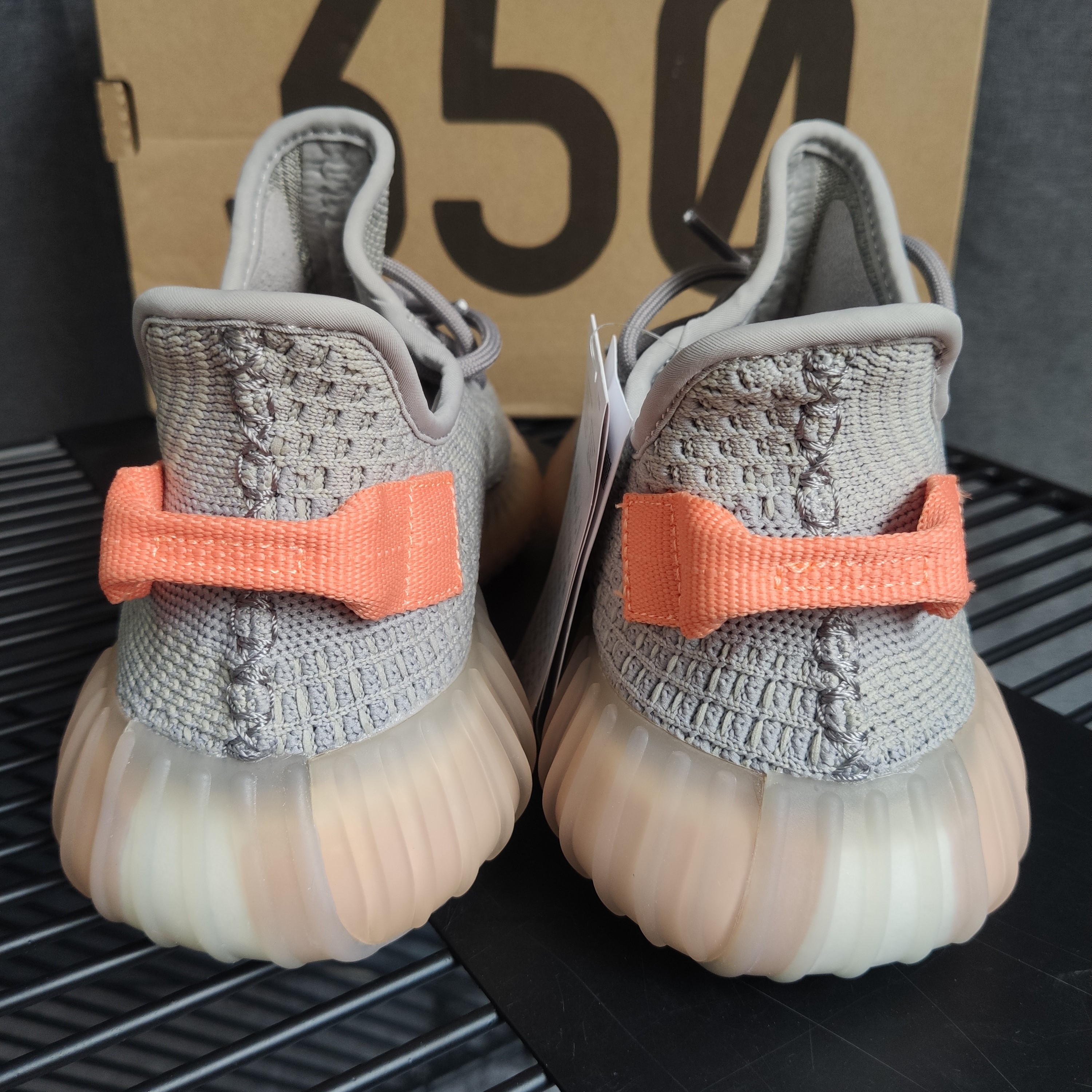 Adidas Yeezy Boost 350 V2 kanye West Trfrm Perfect Quality Sneakers MS09216 Updated in 2019.05.25