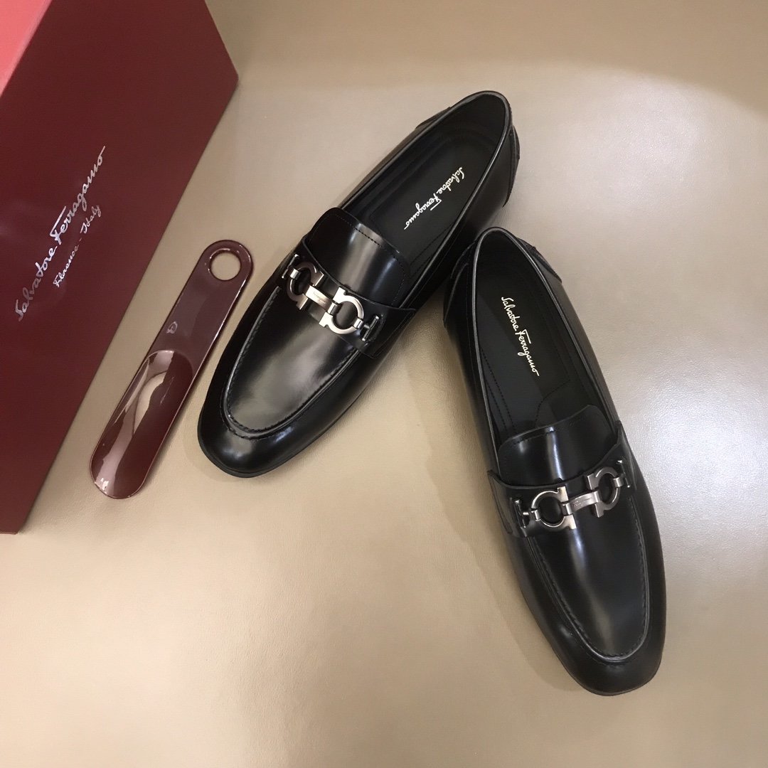 Salvatore Ferragamo Black Bright Leather High Quality Loafers MS021129