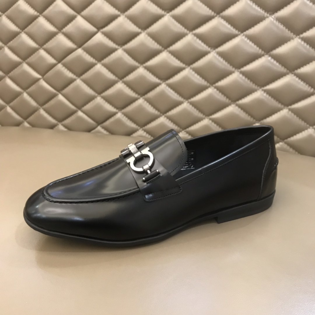 Salvatore Ferragamo Black Bright Leather High Quality Loafers MS021129