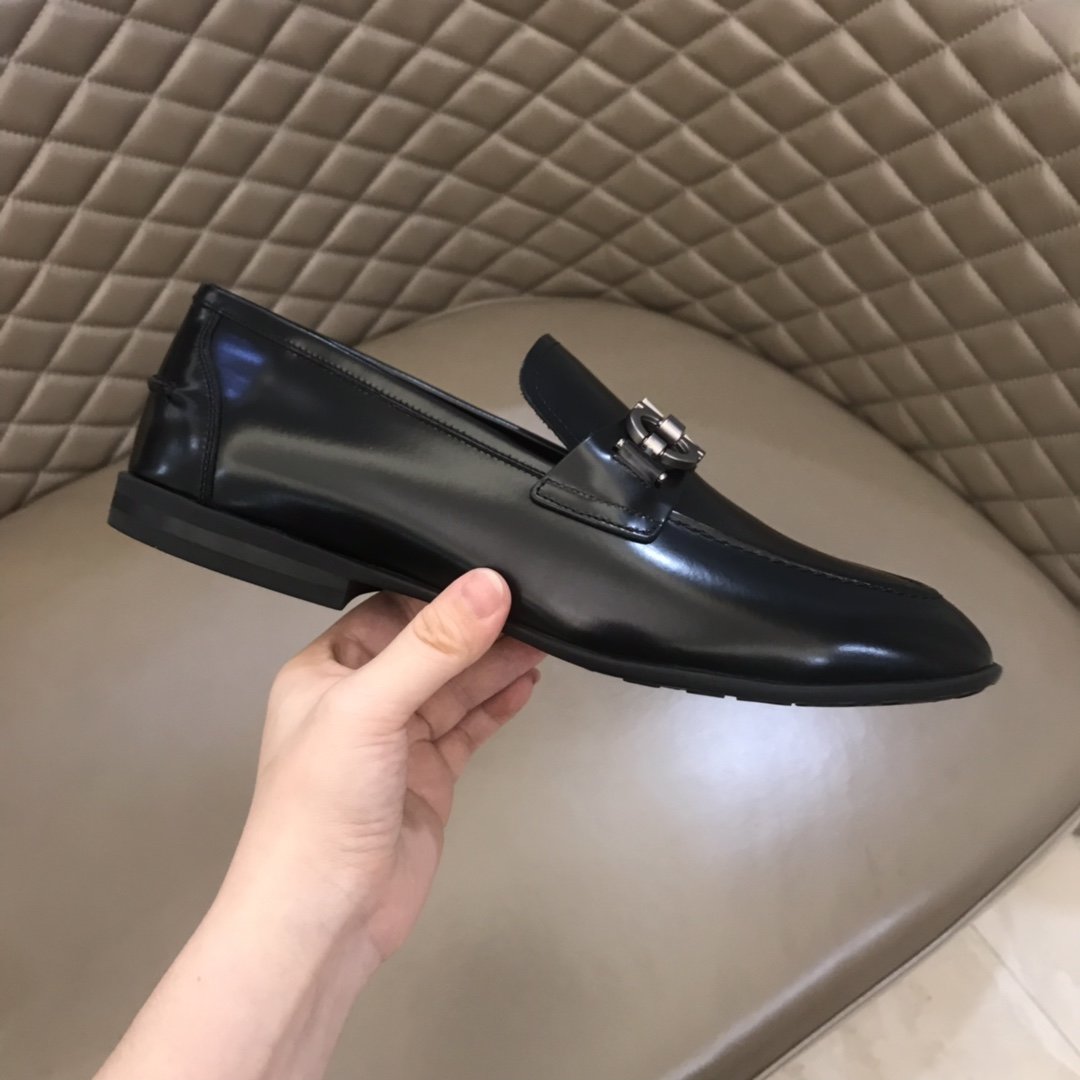 Salvatore Ferragamo Black Bright Leather High Quality Loafers MS021129