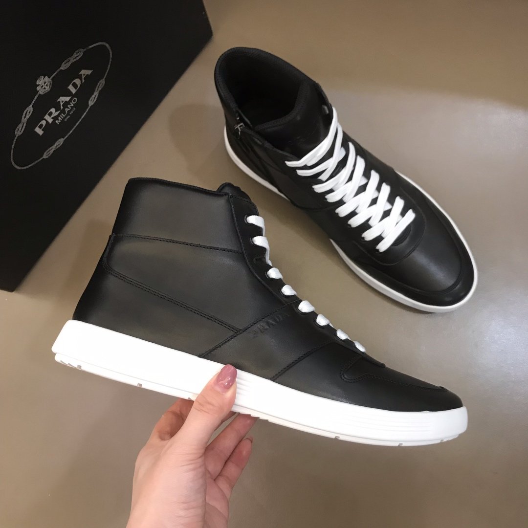 Prada High Quality Sneakers High-top Black and white sole MS021119