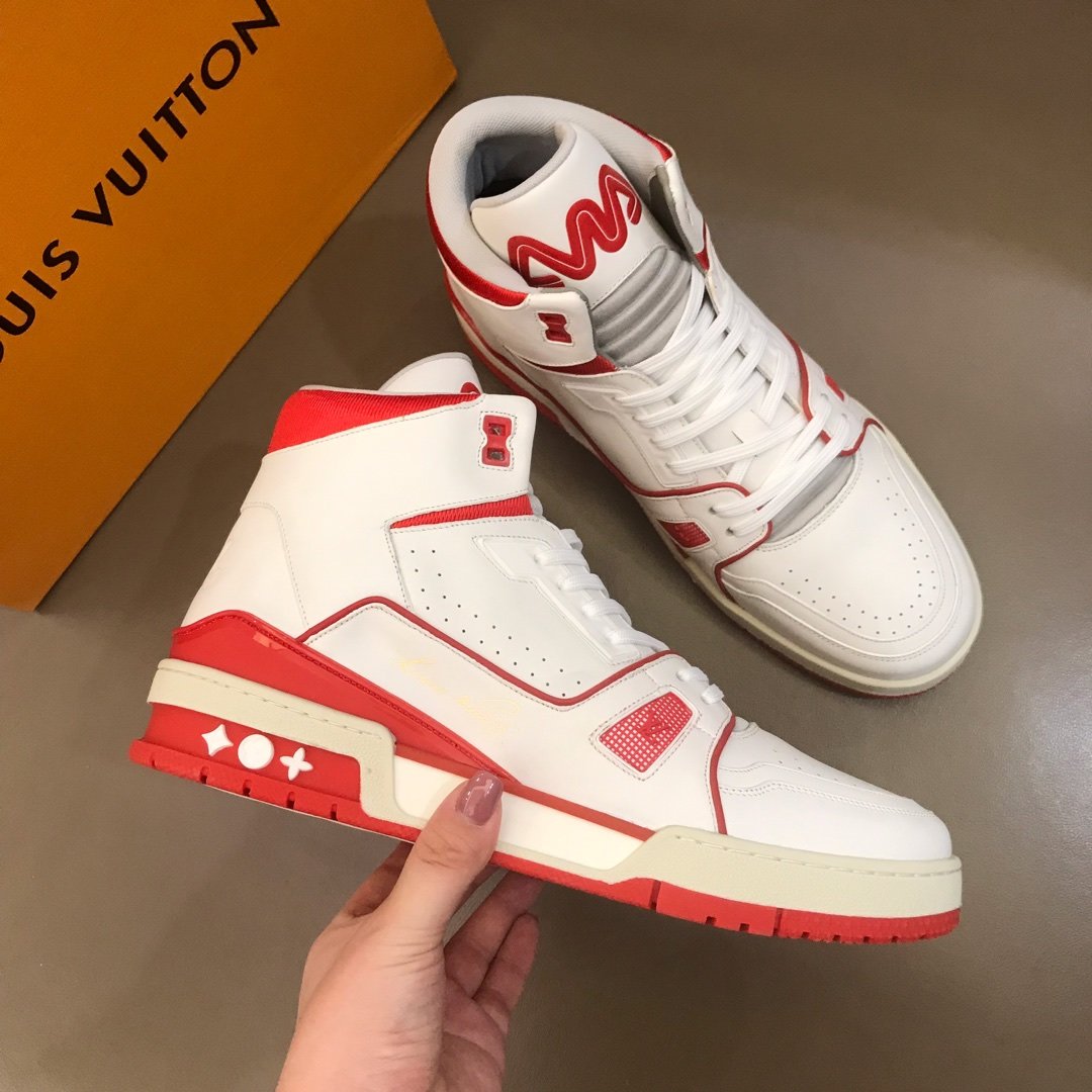 Louis Vuitton High Quality Sneakers White and red leather details with white sole MS021112