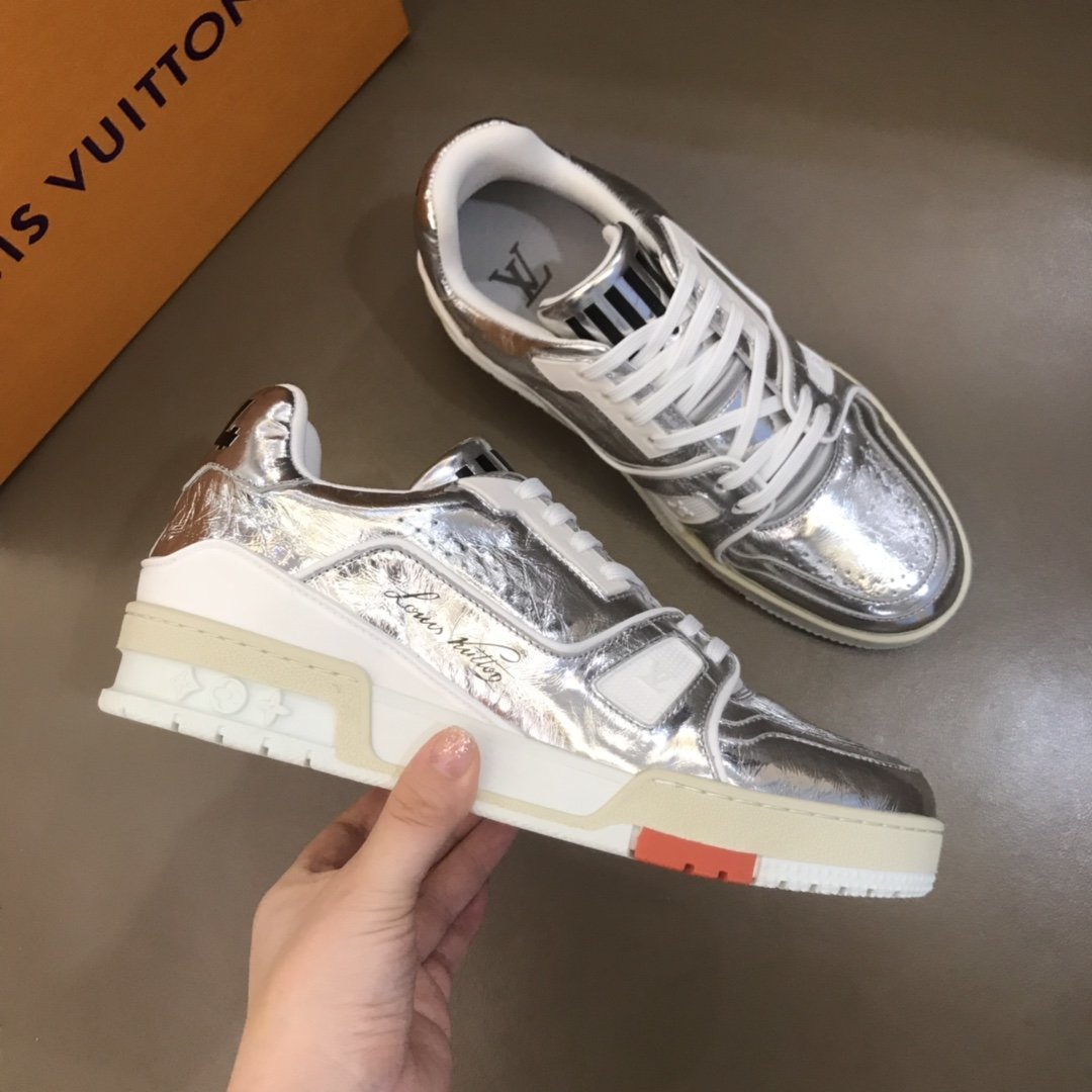 Louis Vuitton High Quality Sneakers Silver and white soles MS021115