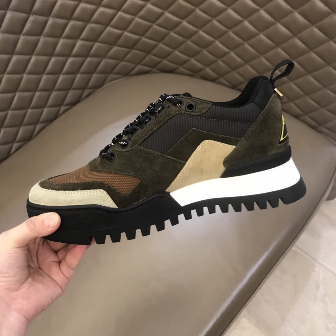 Louis Vuitton High Quality Sneakers Brown suede and white details with black sole MS021109