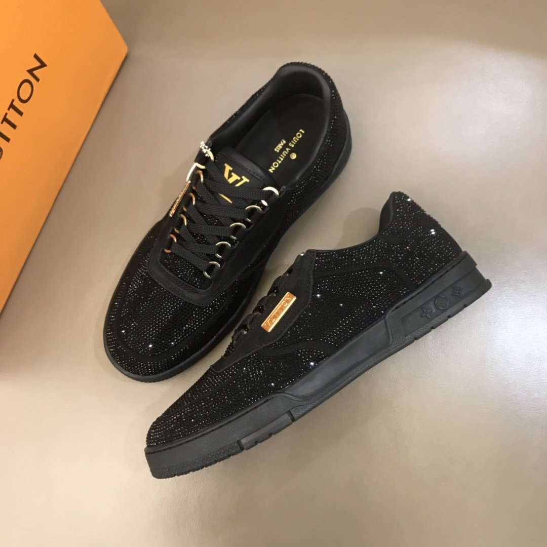 Louis Vuitton High Quality Sneakers Black and masonry with black sole MS021107