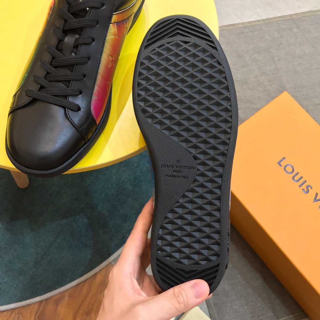 Louis Vuitton High Quality Sneakers Black and iridescent dip canvas with black sole MS021104