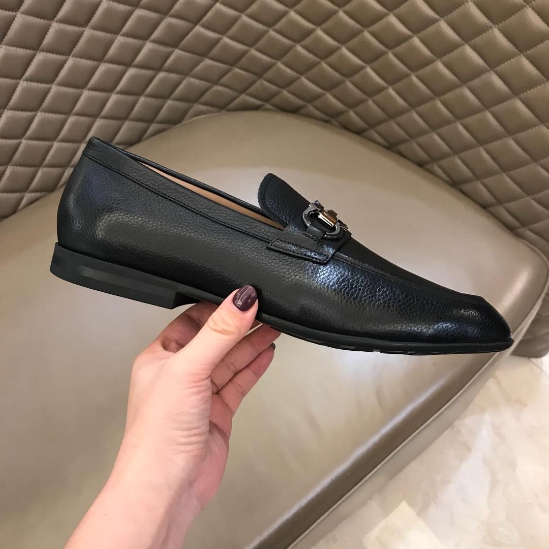 Salvatore Ferragamo Black leather Fashion Perfect Quality Loafers With Sliver Buckle MS02993