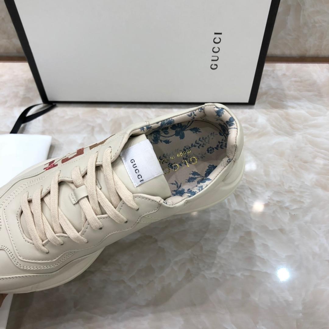 Gucci Fashion Sneakers White and transform GUCCI print with white rubber sole MS07635