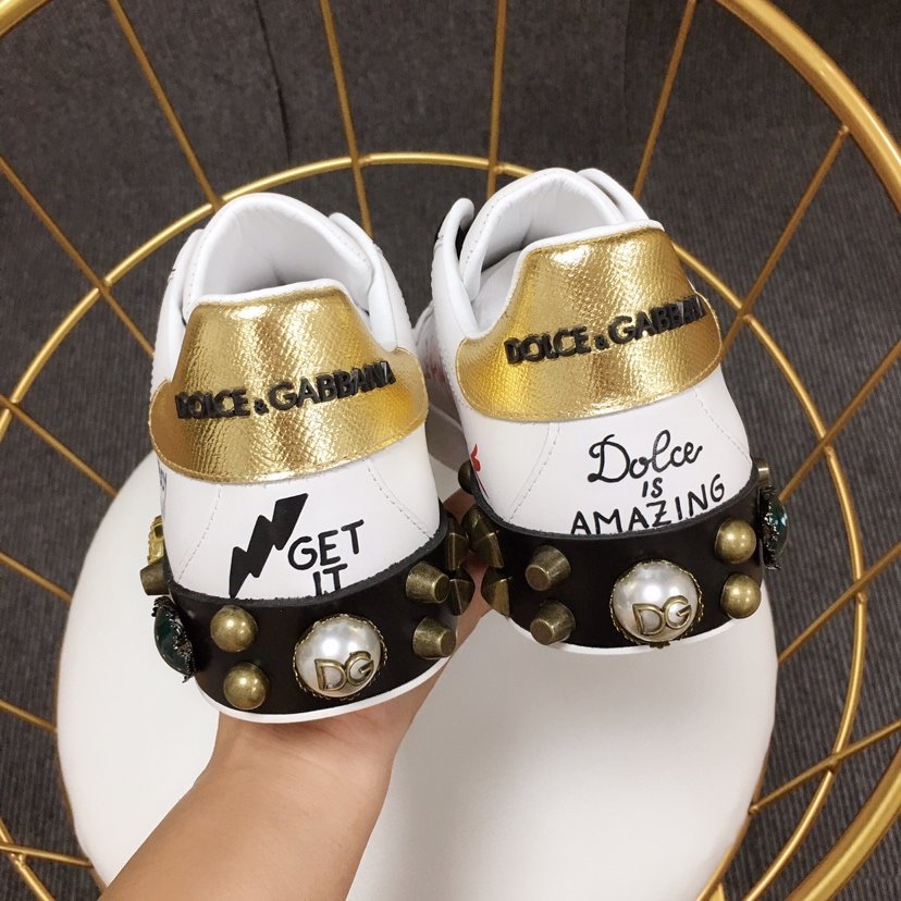 Dolce & Gabbana White and heart-shaped patches with white soles Sneakers MS110034