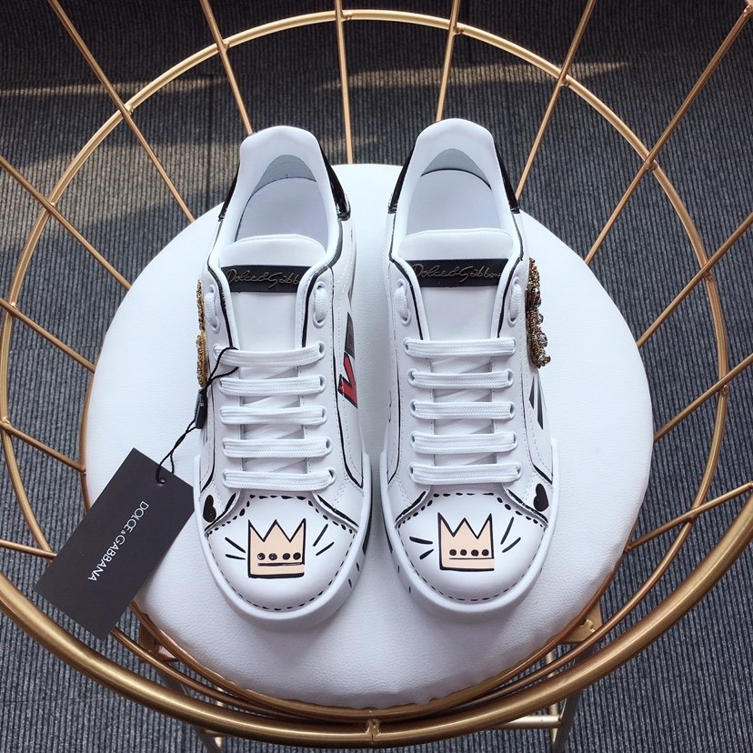 Dolce & Gabbana White and DG Crown Theme Packaging with White Sole Sneakers MS110008