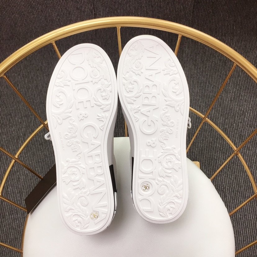 Dolce & Gabbana White and D & G themed 3D embossing with white sole Sneakers MS110051