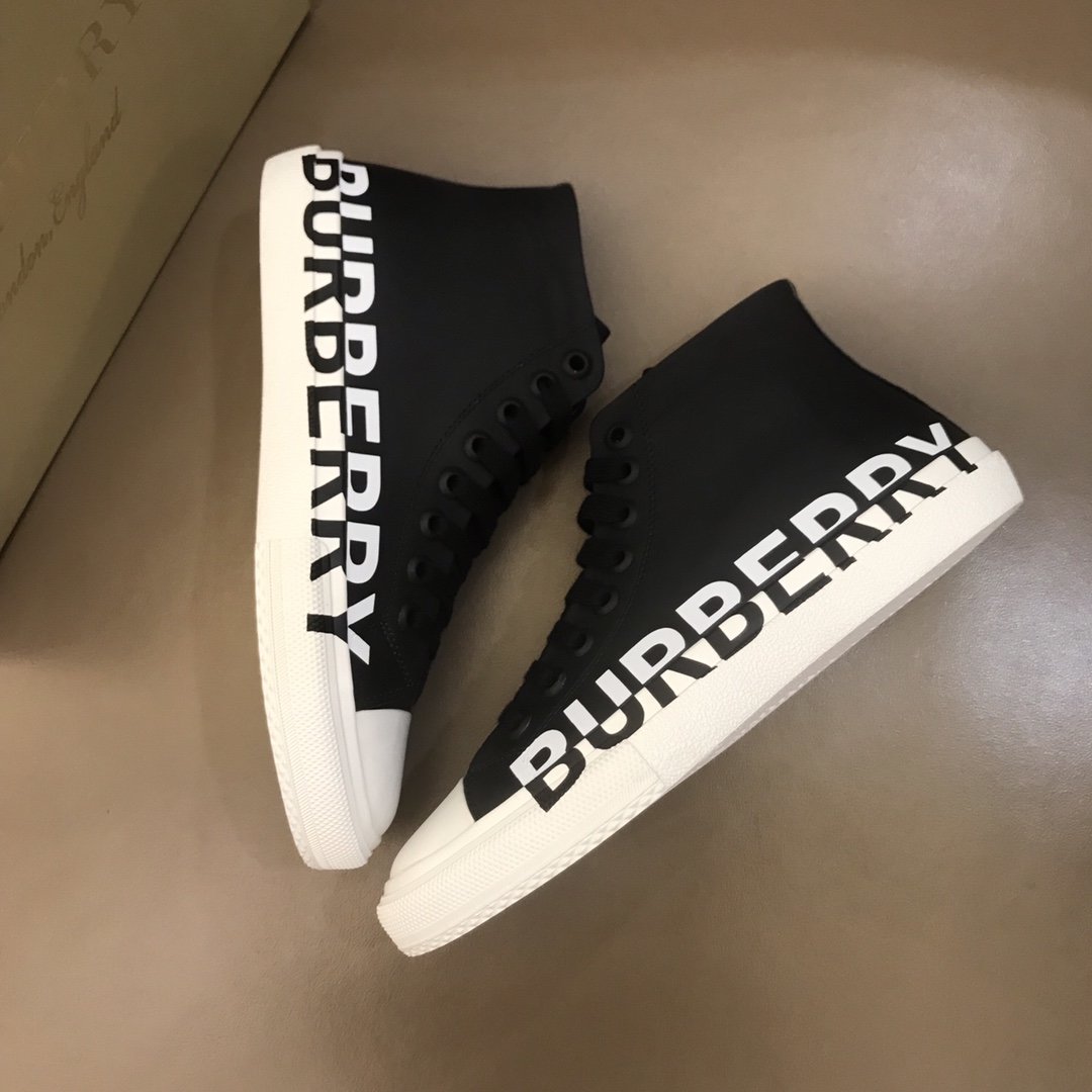 Burberry High-top High Quality Sneakers Black and White rubber sole MS021035