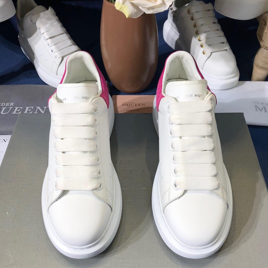 Alexander McQueen Fahion Sneaker White and purple suede heel MS100080