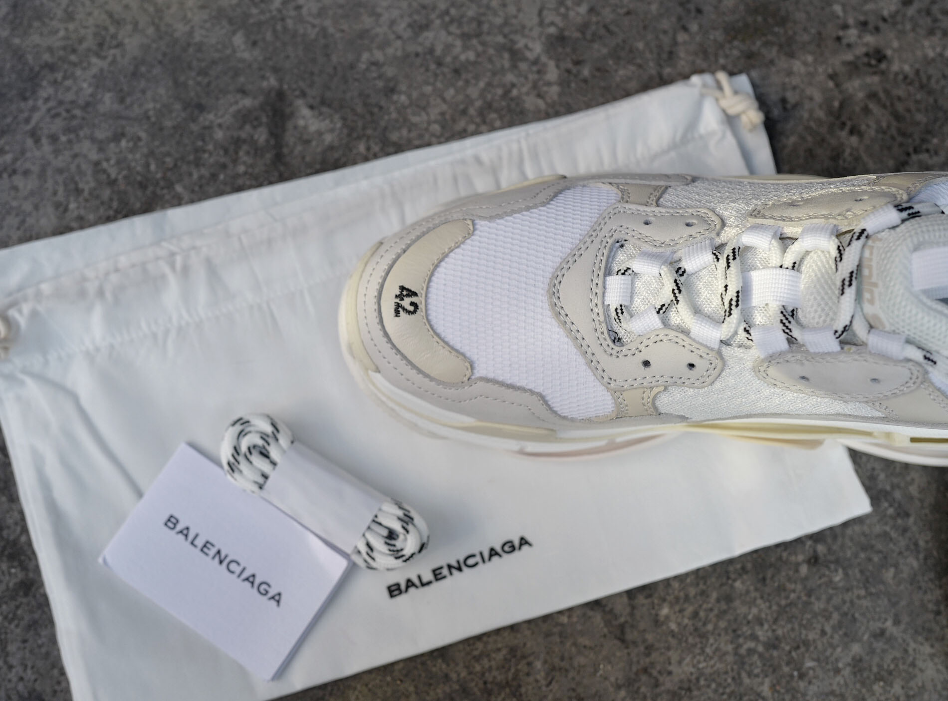 High Quality Balenciaga Triple S White Trainers Triple002