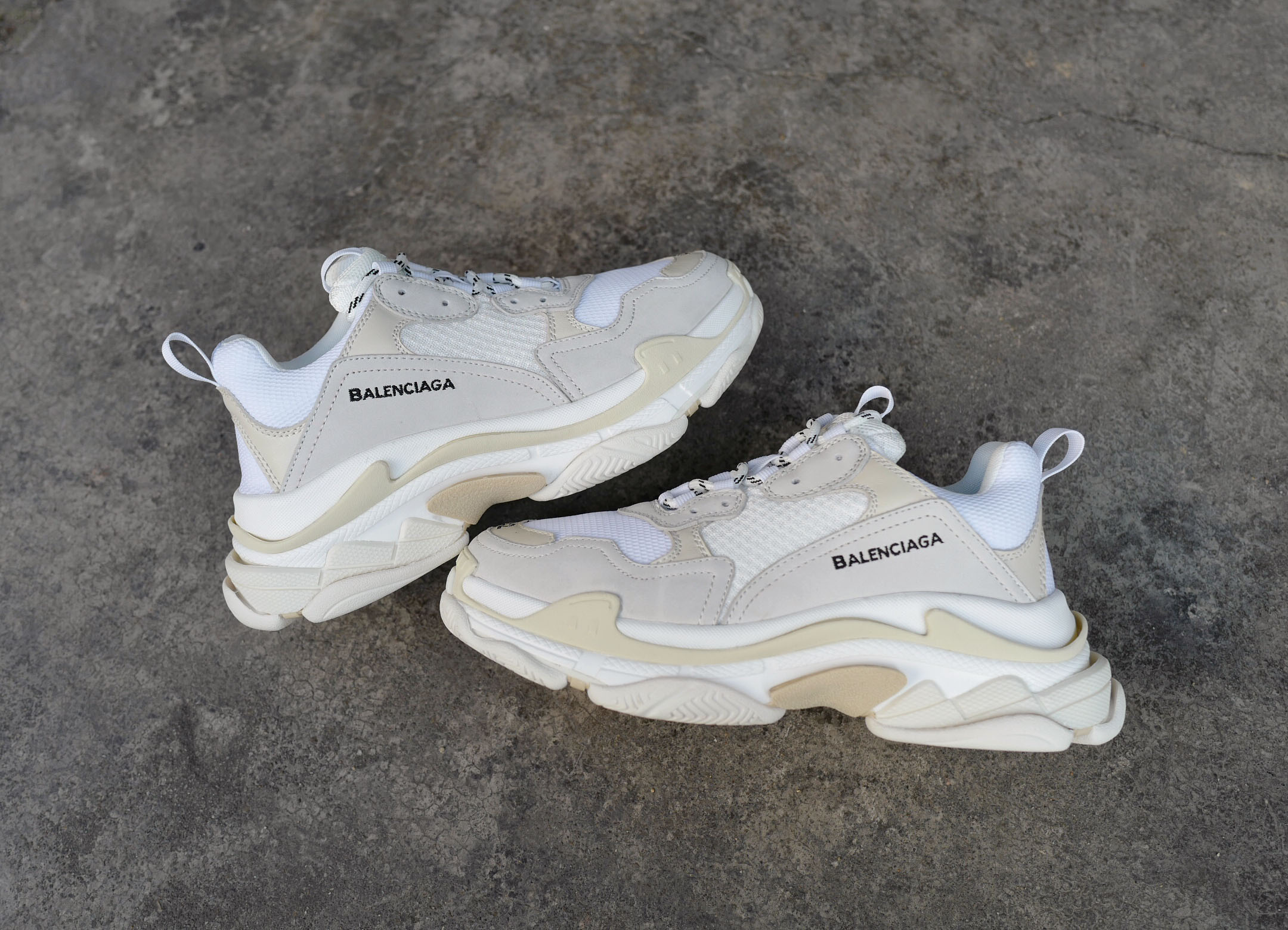 High Quality Balenciaga Triple S White Trainers Triple002