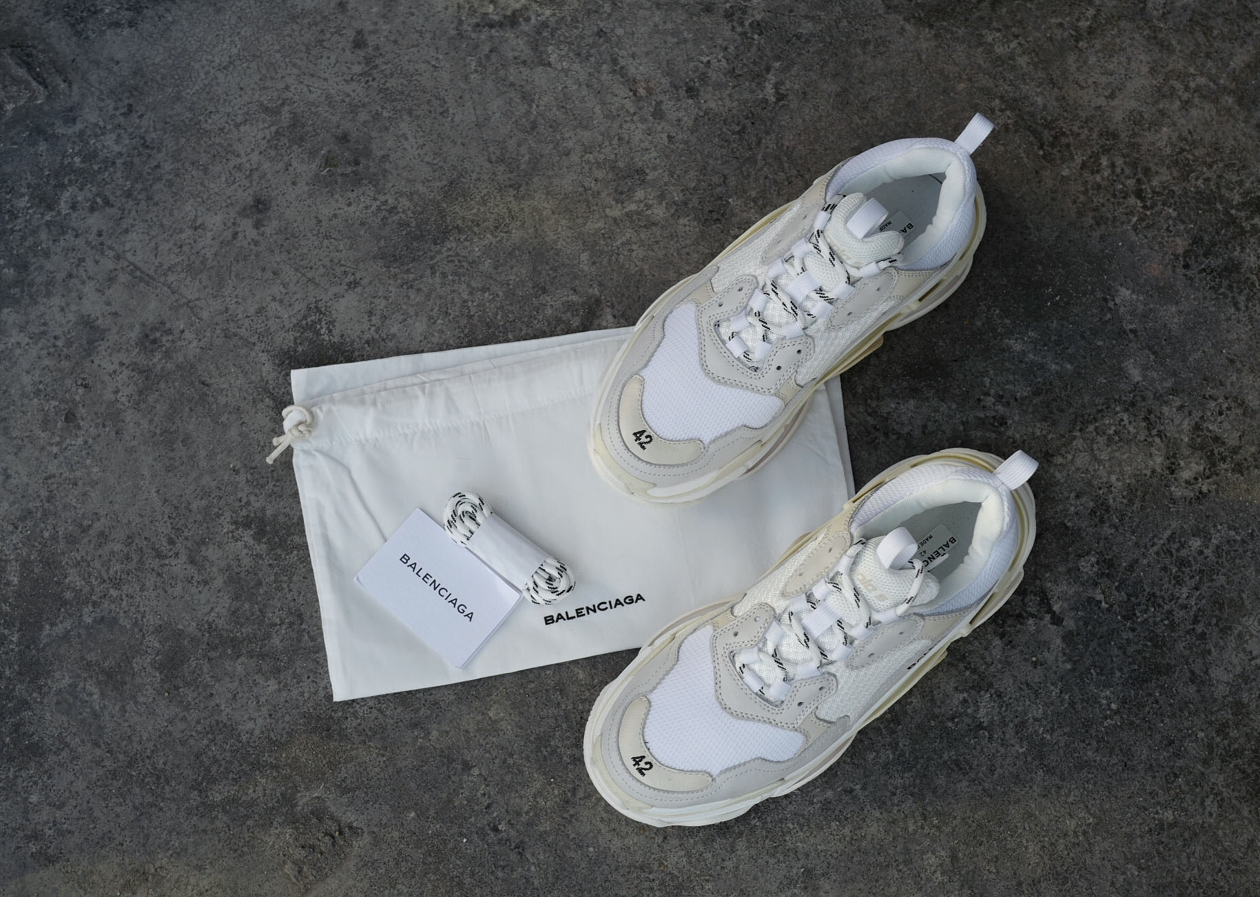 High Quality Balenciaga Triple S White Trainers Triple002