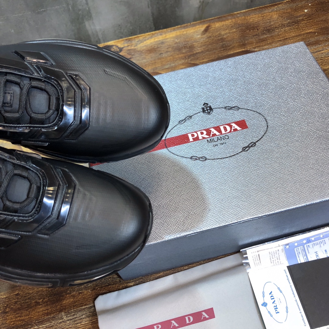 Prada hot sale sneaker