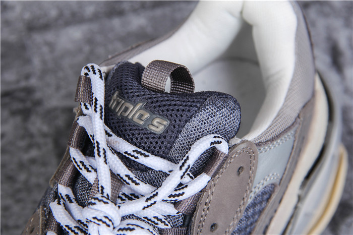 High Quality Balenciaga Triple S Sneaker Grey 6F0F45A7AC04