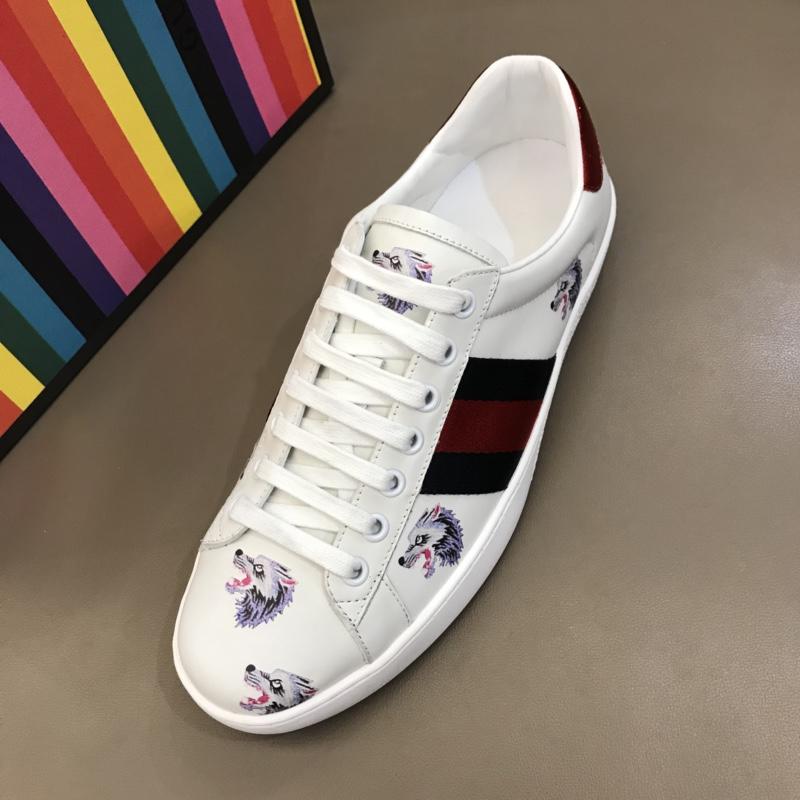 Gucci Perfect Quality Sneakers White and wolf print with white sole MS02676