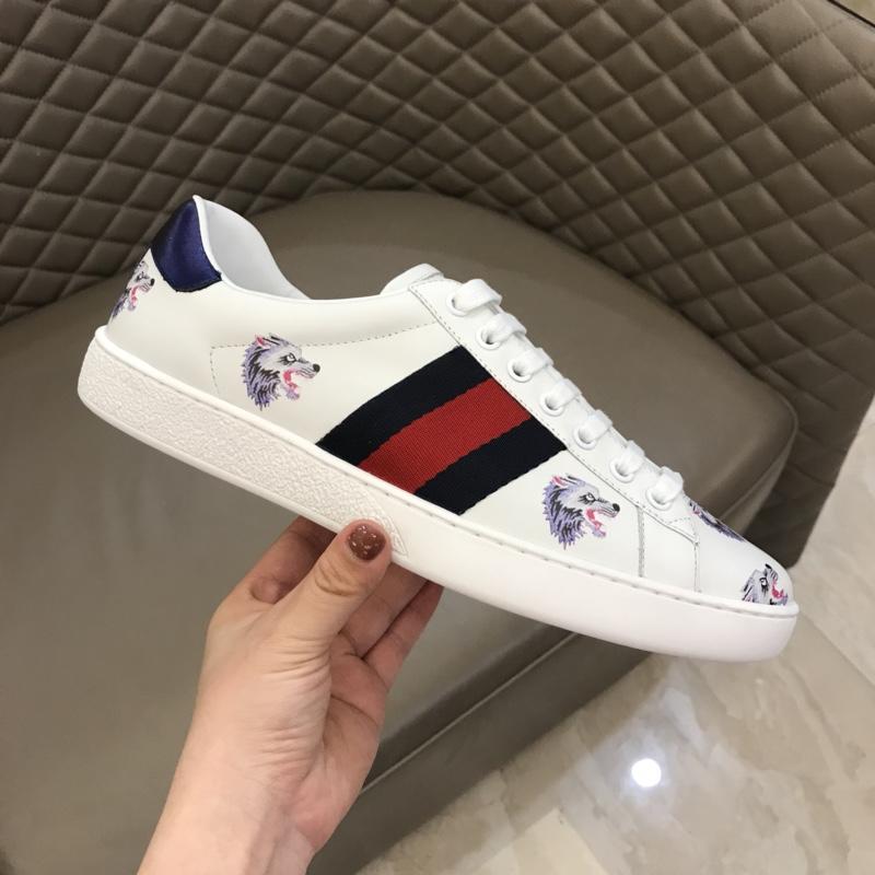 Gucci Perfect Quality Sneakers White and wolf print with white sole MS02676