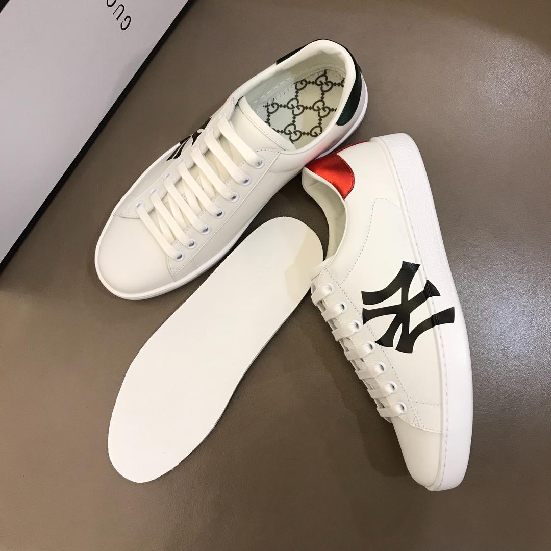 Gucci Perfect Quality Sneakers White and Black NY print with White rubber sole MS02695
