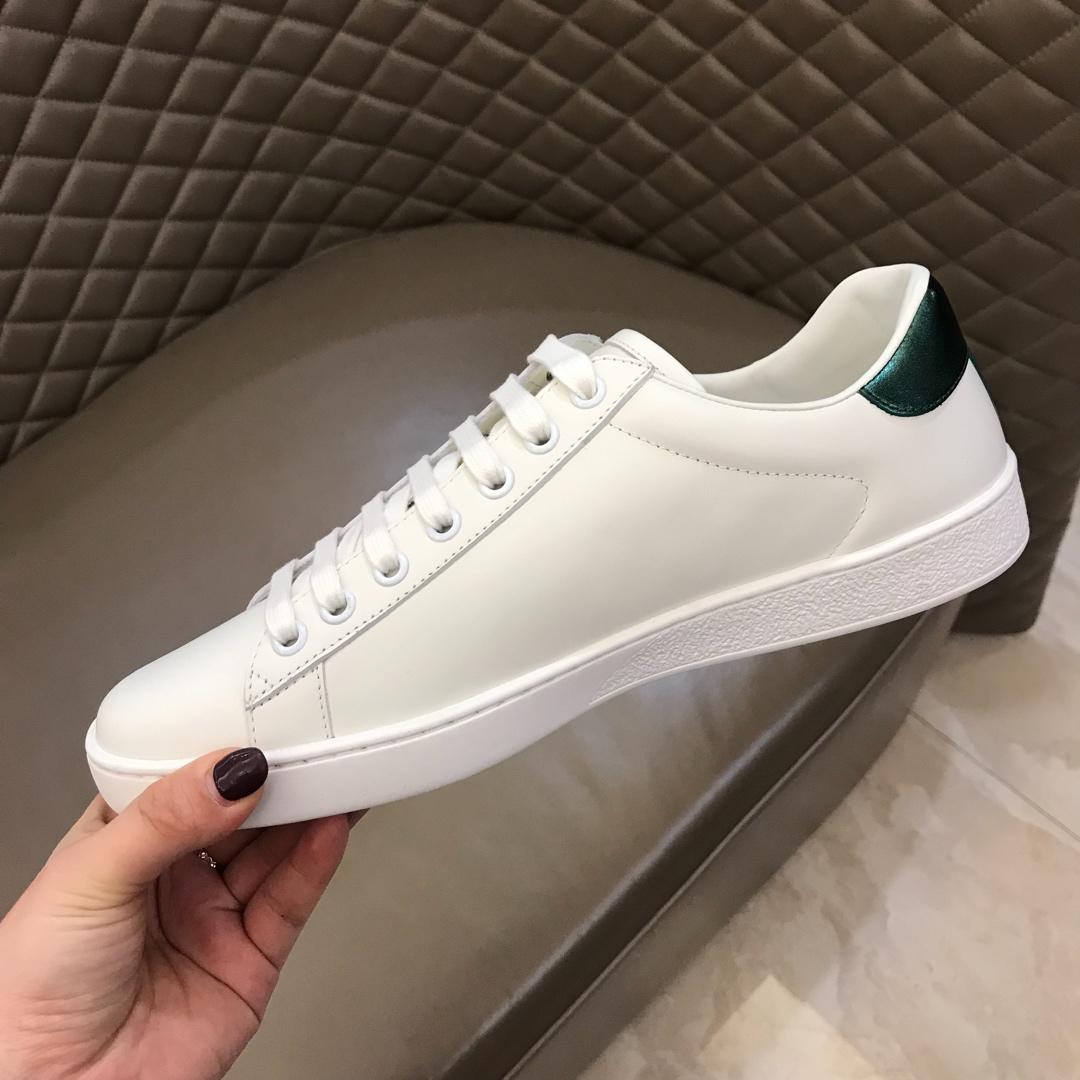 Gucci Perfect Quality Sneakers White and Black NY print with White rubber sole MS02695