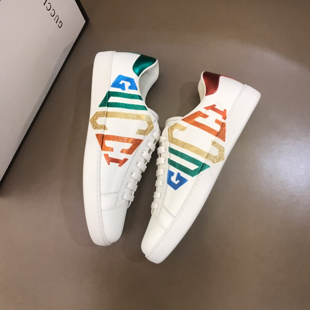 Gucci High Quality Sneakers White and Rainbow Gucci Print with White rubber sole MS021193